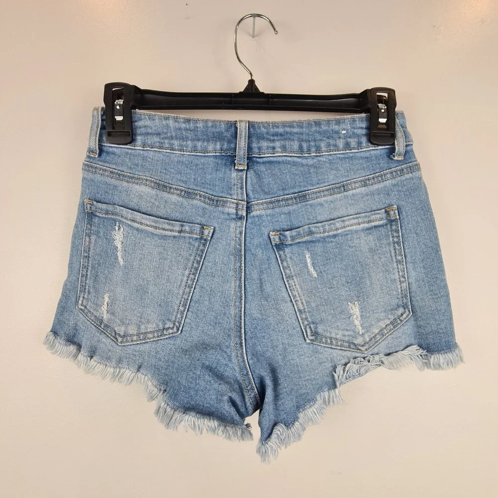 Forever 21 Womens Size 25 Distressed Denim Cut Off Shorts Light Wash Blue Frayed